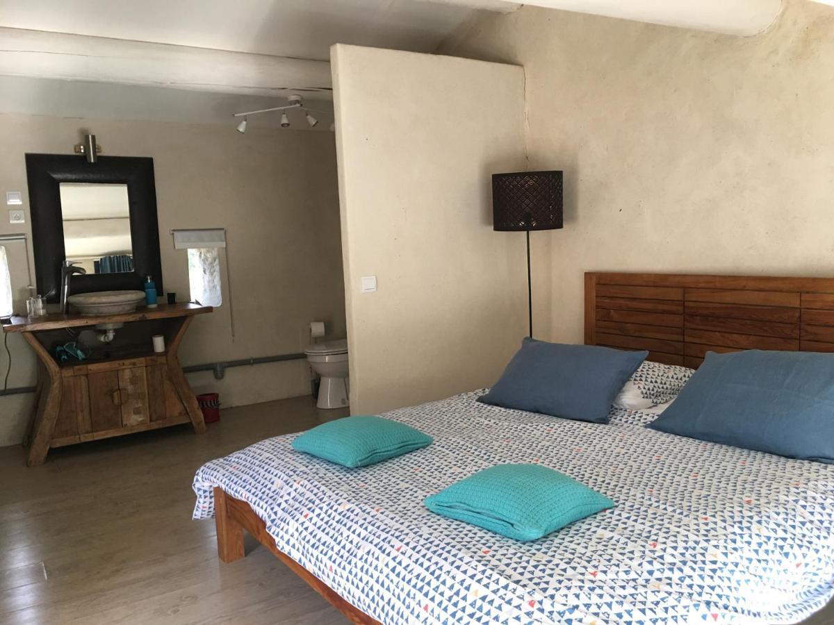 Mas A En Provence Bed & Breakfast